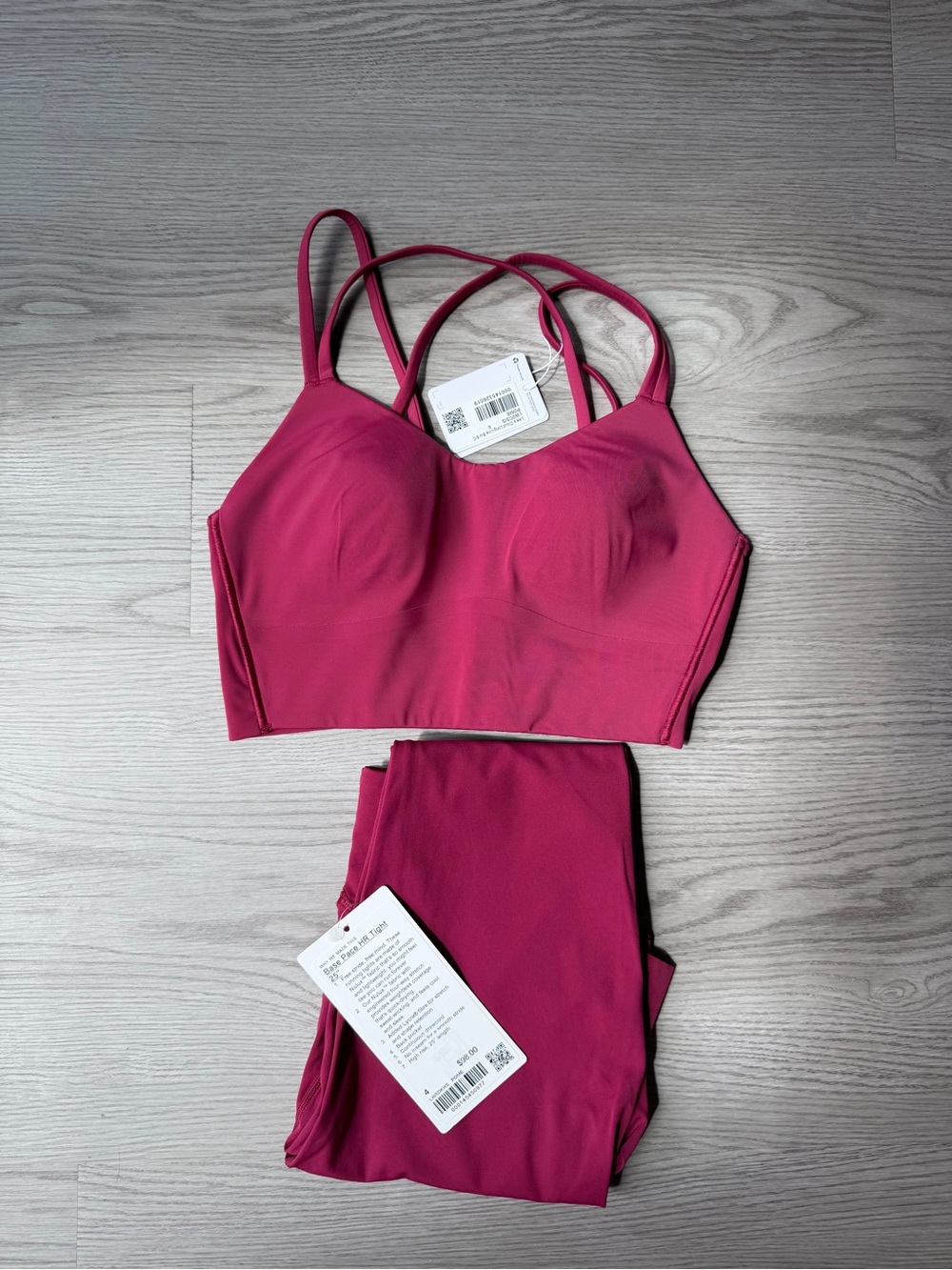 NWT lululemon Like A Cloud Bra & Base Pace Leggings Set - Pomegranate - Size 6/4